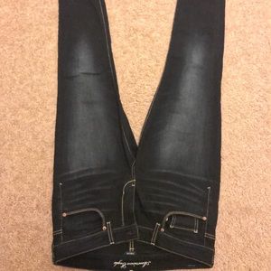 American Eagle Jeans. Straight Fitted